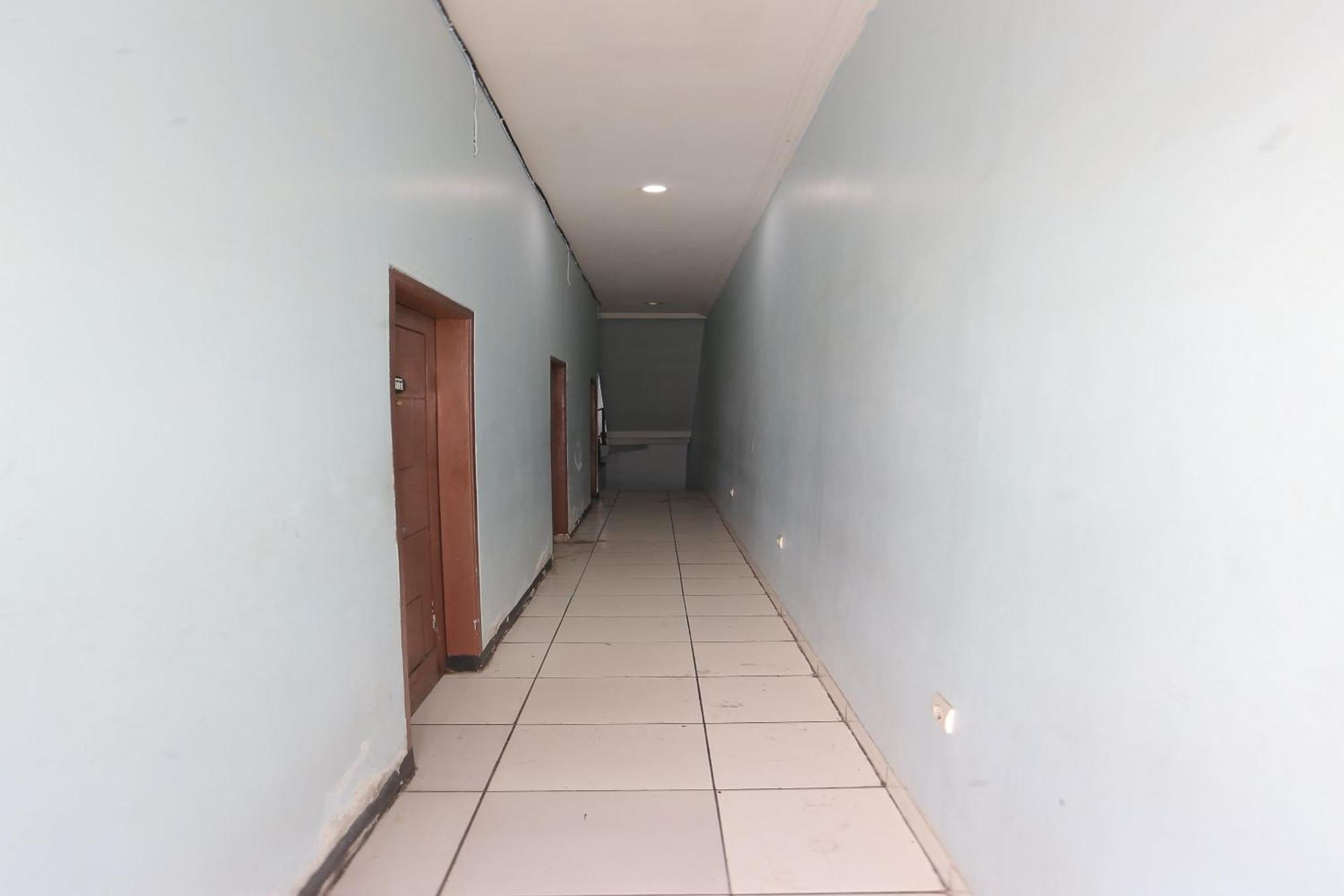 Oyo 93584 Rukotel South Tangerang Экстерьер фото
