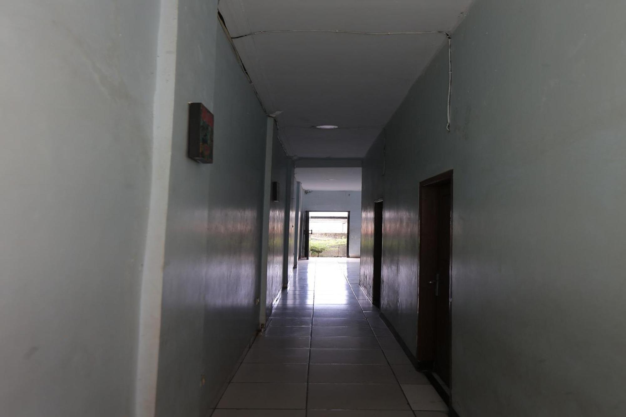 Oyo 93584 Rukotel South Tangerang Экстерьер фото